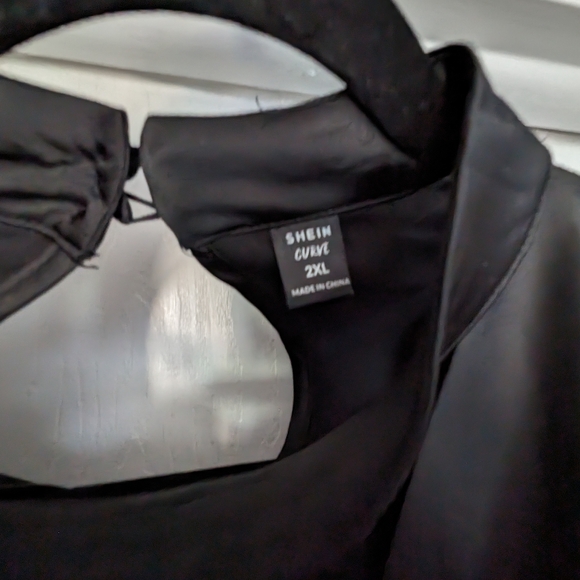 Sheen curve black 2XL shiny drape front top - Picture 2 of 5